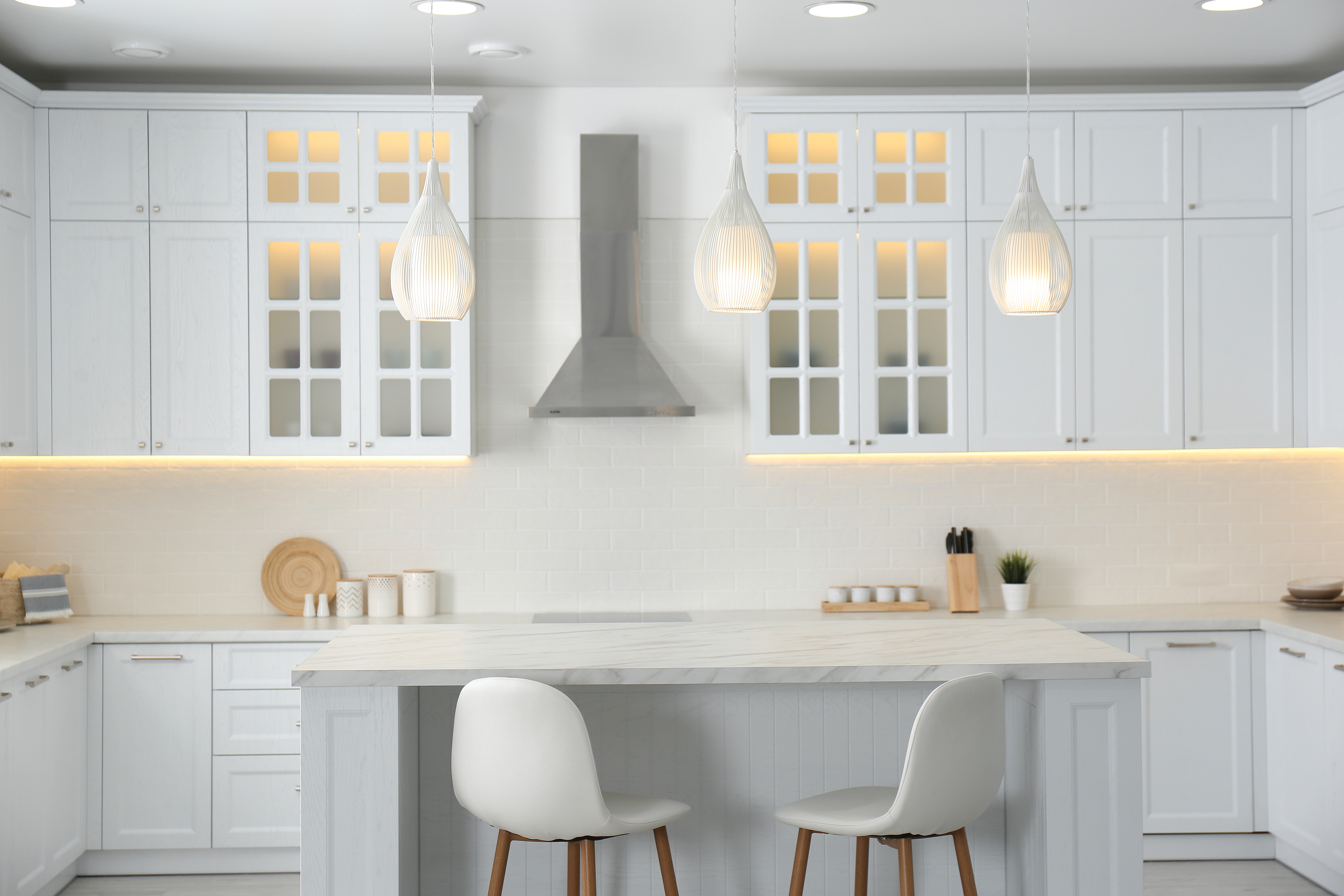 54 White Kitchen Ideas That Will Never Go Out of Style