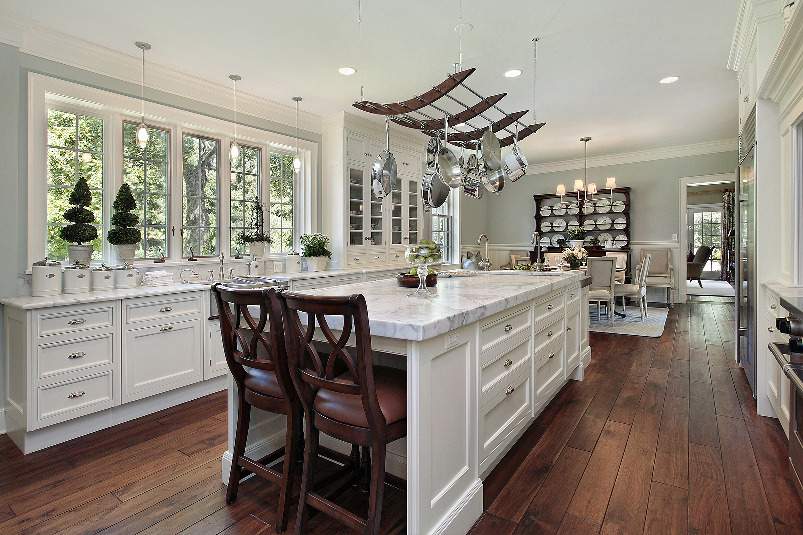 54 White Kitchen Ideas That Will Never Go Out of Style