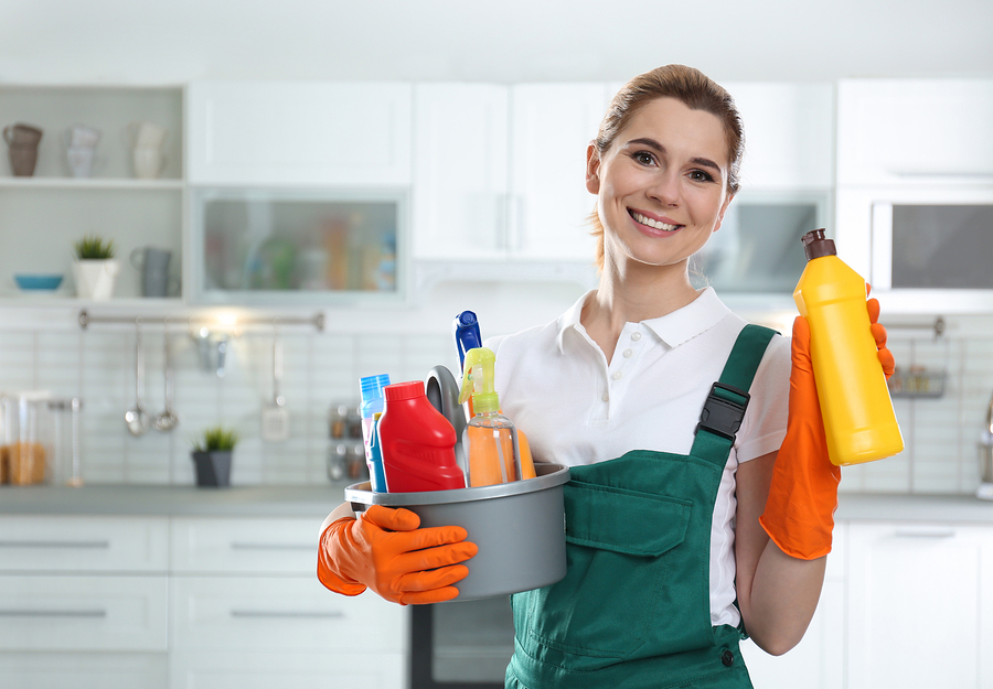 How To Clean Kitchen Cabinets Best