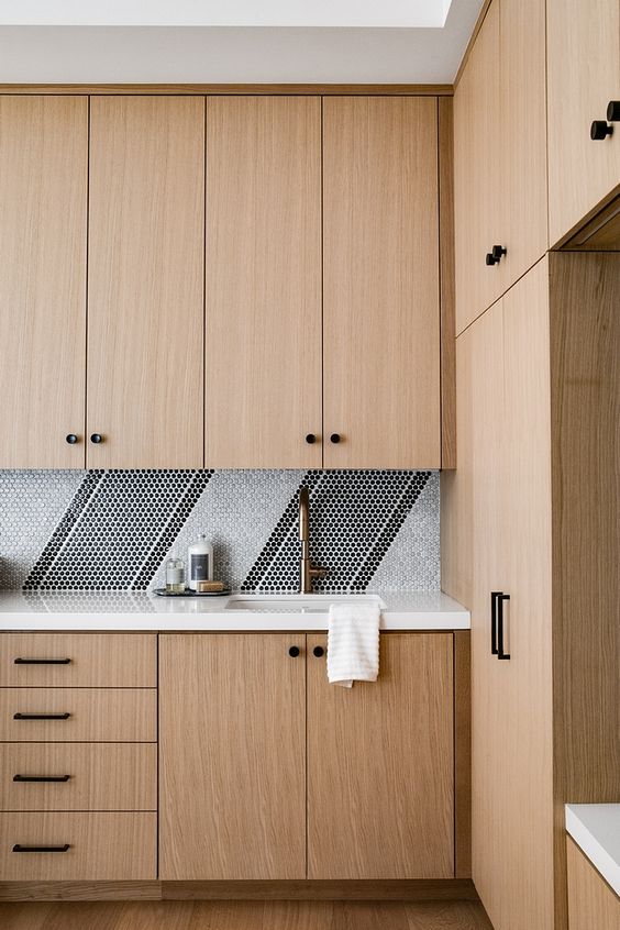 modern white oak kitchen cabinets