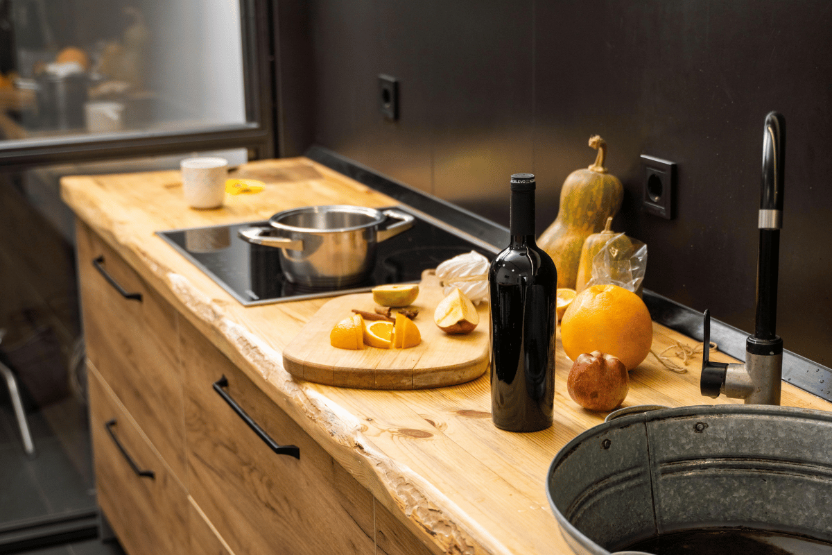 What Are Rift White Oak Cabinets?