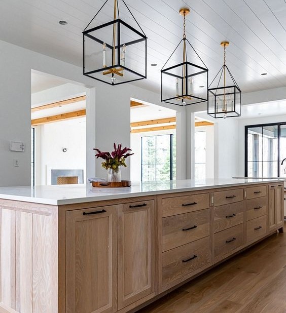 White Oak Cabinets vs. Rift White Oak